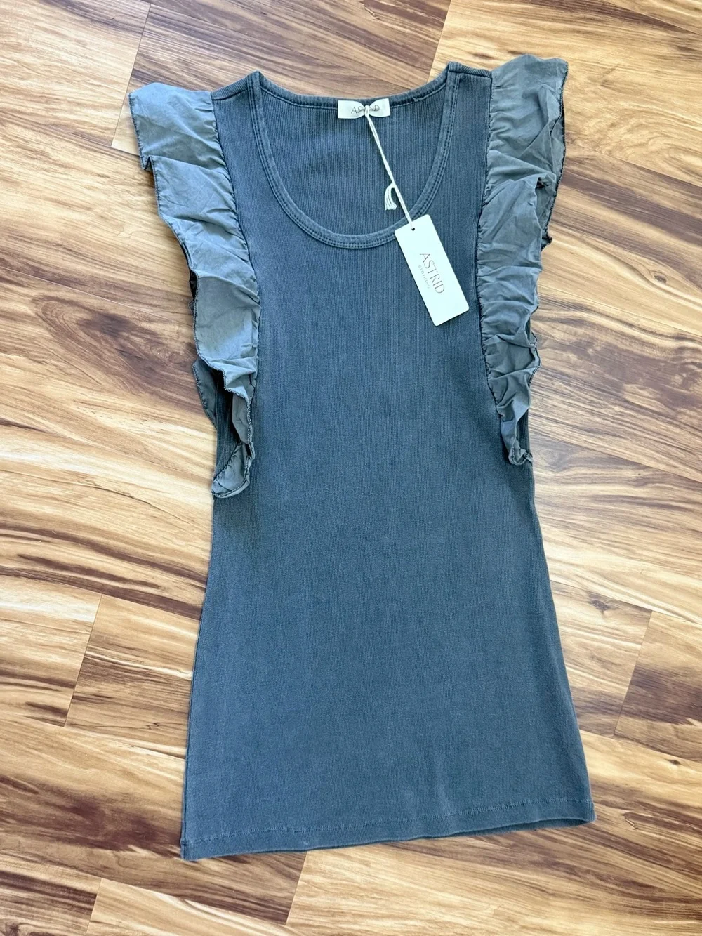 Italian made ASTRID Ruffled Sleeve Knit Tunic Top - Slate Gray - Picture 2 of 4